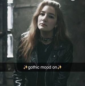 Meet your Posher, Elle